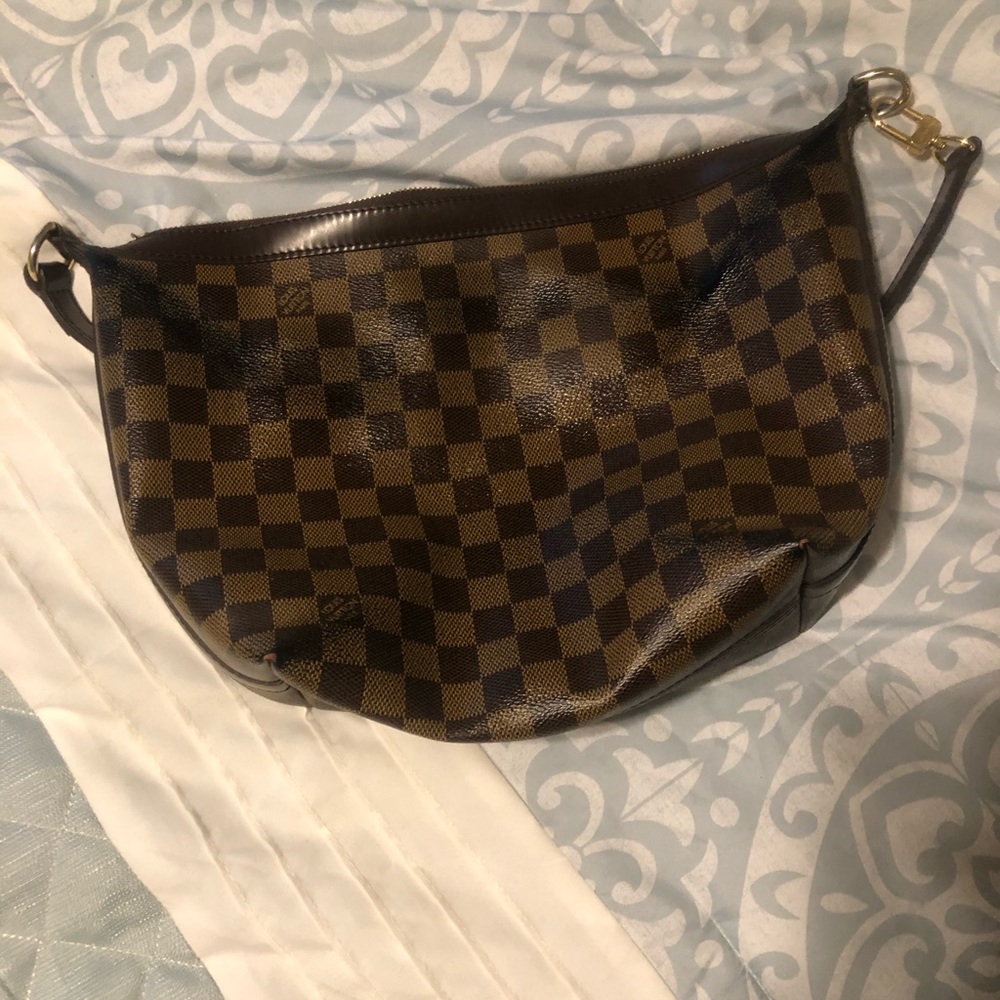 Authentic Louis Vuitton Purse